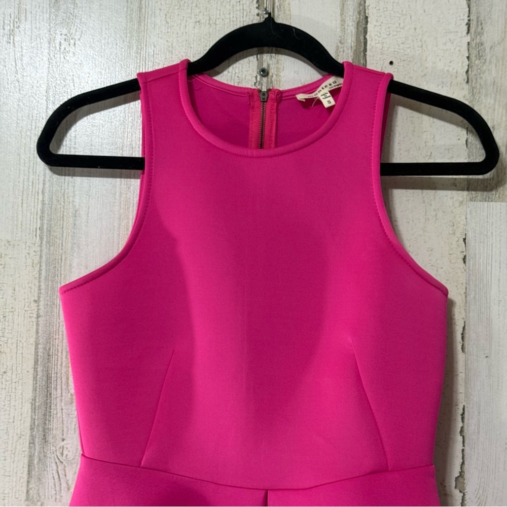 Monteau Hot Pink Peplum Sleeveless Top - Picture 4 of 13